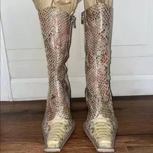 ジャンニ ブラーボ Gianni Bravo　ブーツ　イタリア製 GIANNI BRAVO Women Shoes - Vestiaire Collective